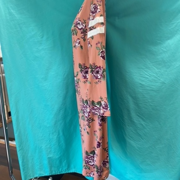 Long Sleeve Floral Dress - Picture 4 of 14